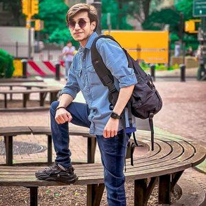 Meet your Posher, Saad